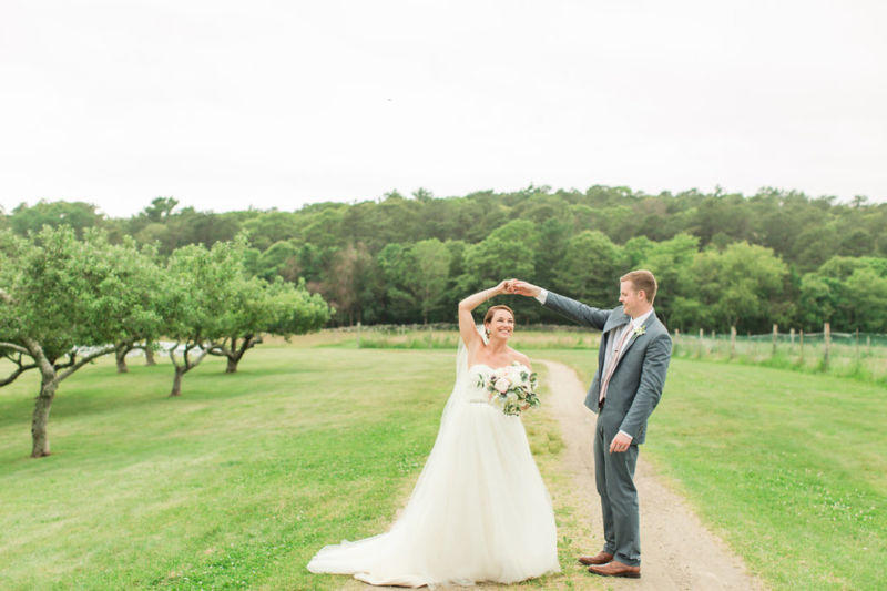 Fairy Tale Farm Wedding – Photos by Caroline Winn Photography
